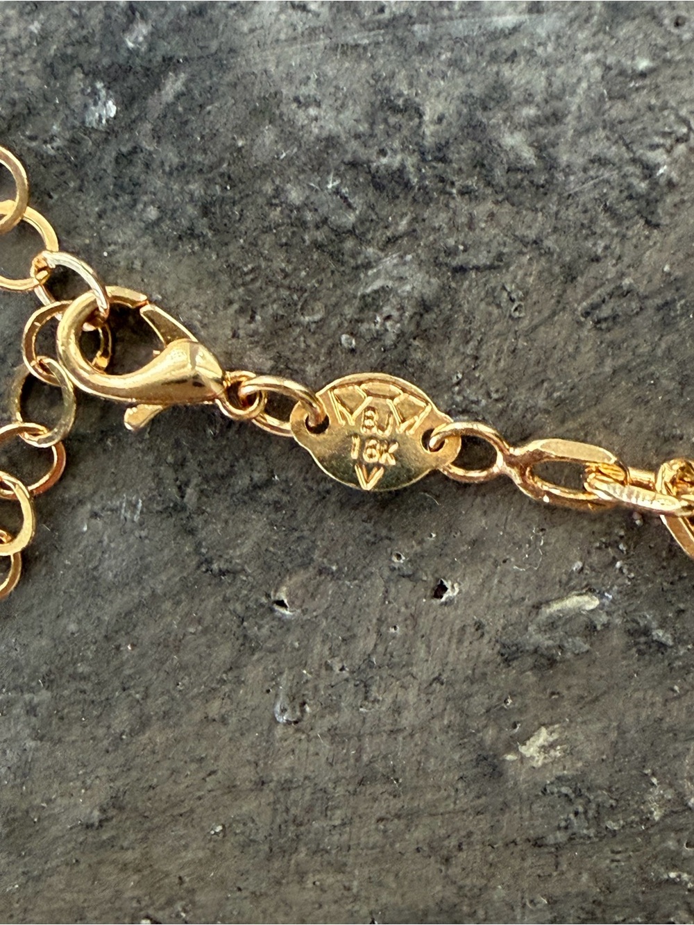 18k Gold Filled Chain Necklace - Elegant Women's Jewelry - Picture 3 of 4